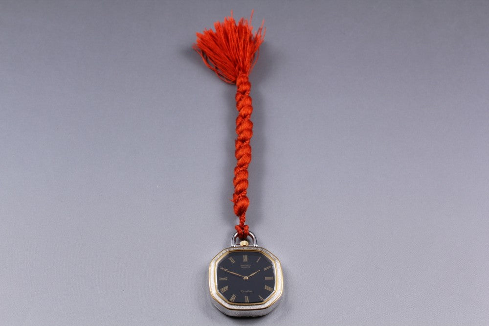 Near MINT SEIKO Exceline 1400-7760 Black Quartz 25mm Unisex Pocket Watch 1981