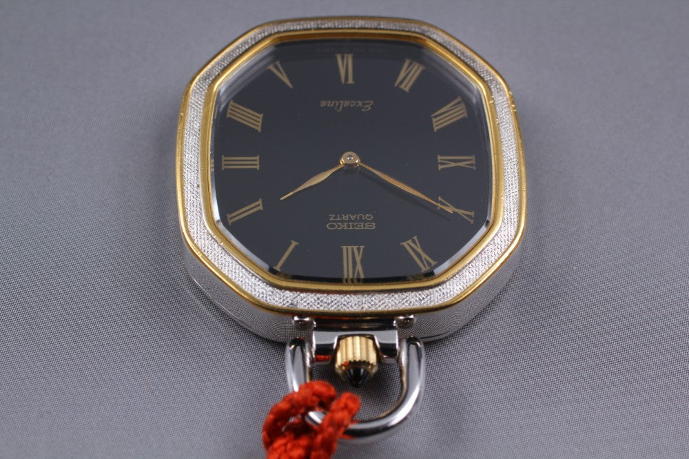 Near MINT SEIKO Exceline 1400-7760 Black Quartz 25mm Unisex Pocket Watch 1981