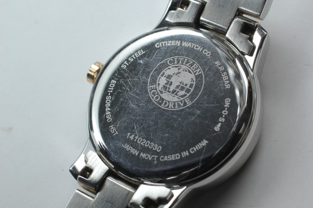 Near MINT CITIZEN Wicca E011-S064490 White Eco-Drive 25.3mm Ladies Watch