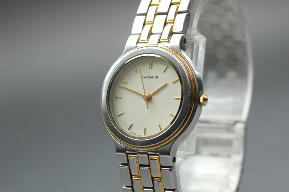 Near MINT SEIKO Lasalle 4N21-0130 White Quartz 24mm Ladies Watch 1989