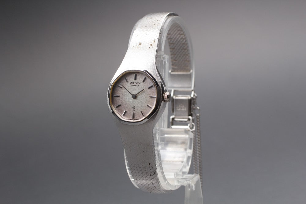 Near MINT SEIKO Bracelet 43-7000 Silver Quartz 22mm Ladies Watch 1979