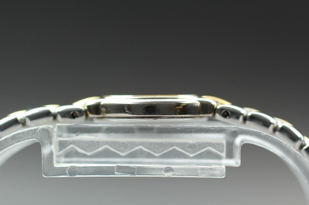 Near MINT CITIZEN Exceed 4420-E40646 White Quartz 17mm Ladies Watch 1989
