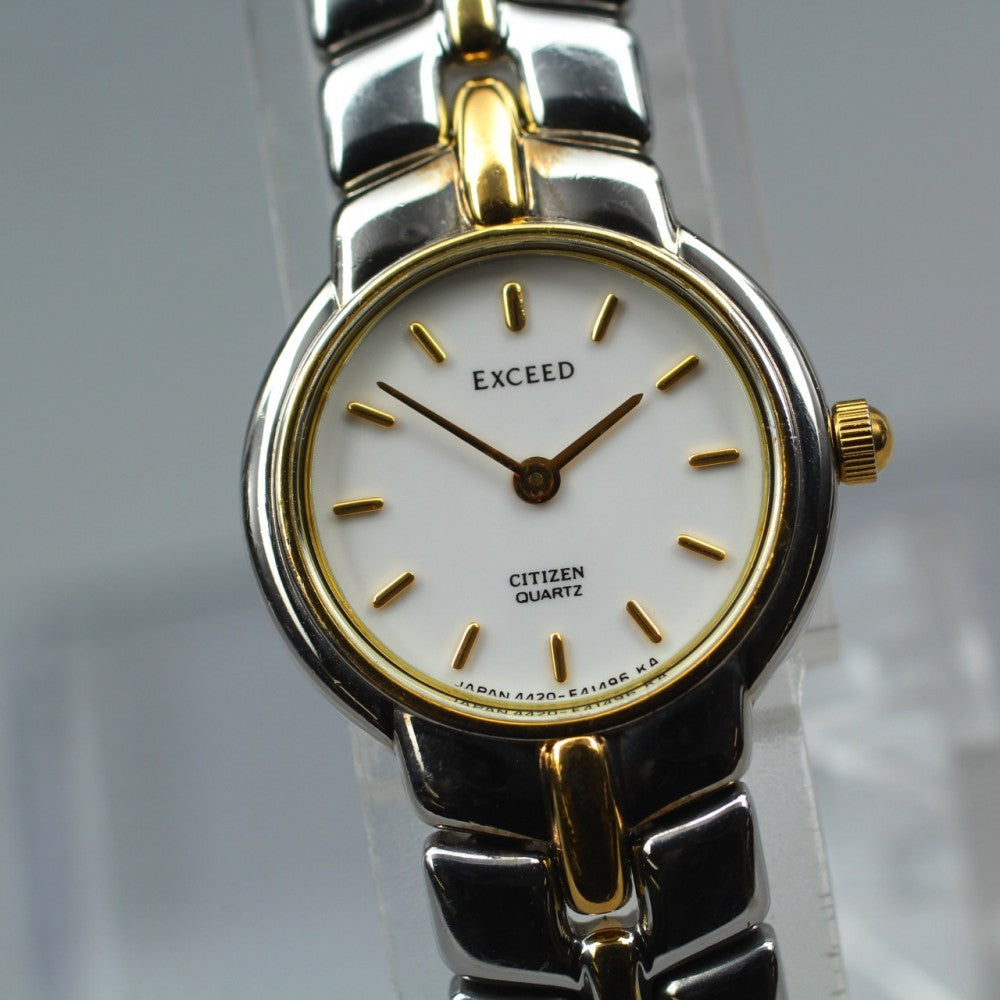 Near MINT CITIZEN Exceed 4420-E40646 White Quartz 17mm Ladies Watch 1989