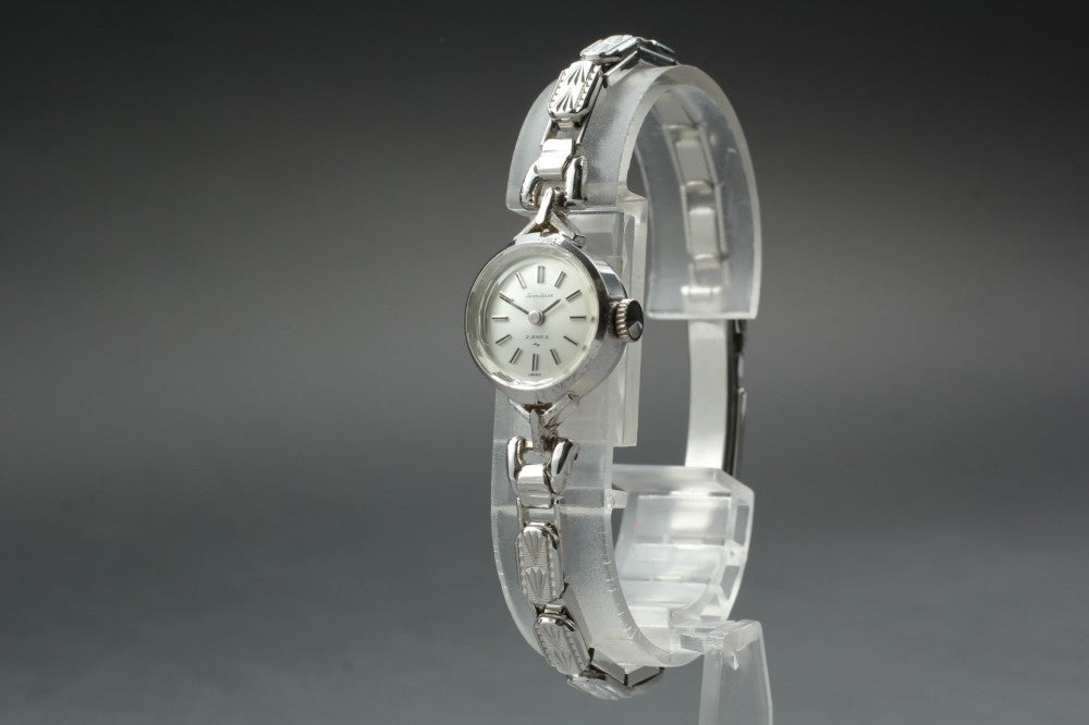 Near MINT SEIKO Solar 10-0880 Silver Manual 16mm Ladies Watch 1970