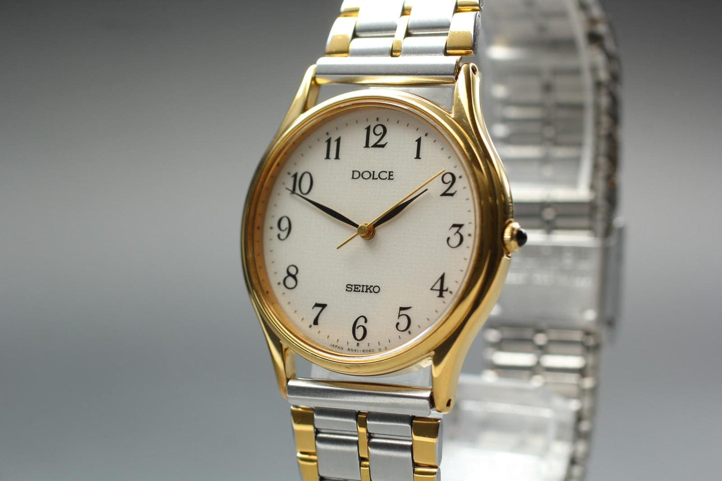 Vintage 1992 [Near MINT] SEIKO Dolce 8N41-6060 Quartz 31mm Men's Watch JAPAN