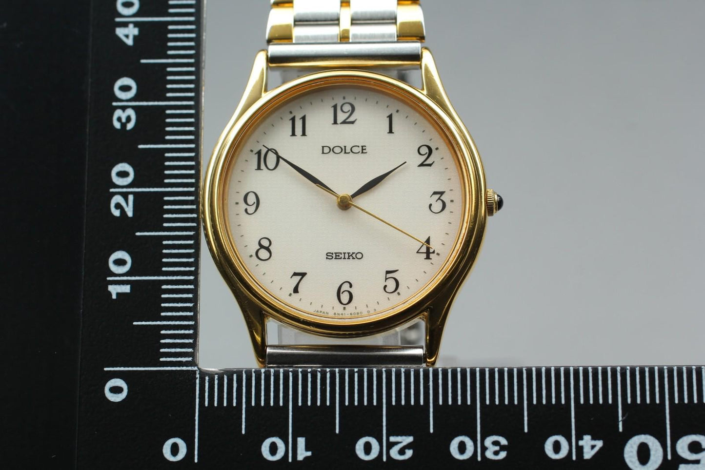 Vintage 1992 [Near MINT] SEIKO Dolce 8N41-6060 Quartz 31mm Men's Watch JAPAN