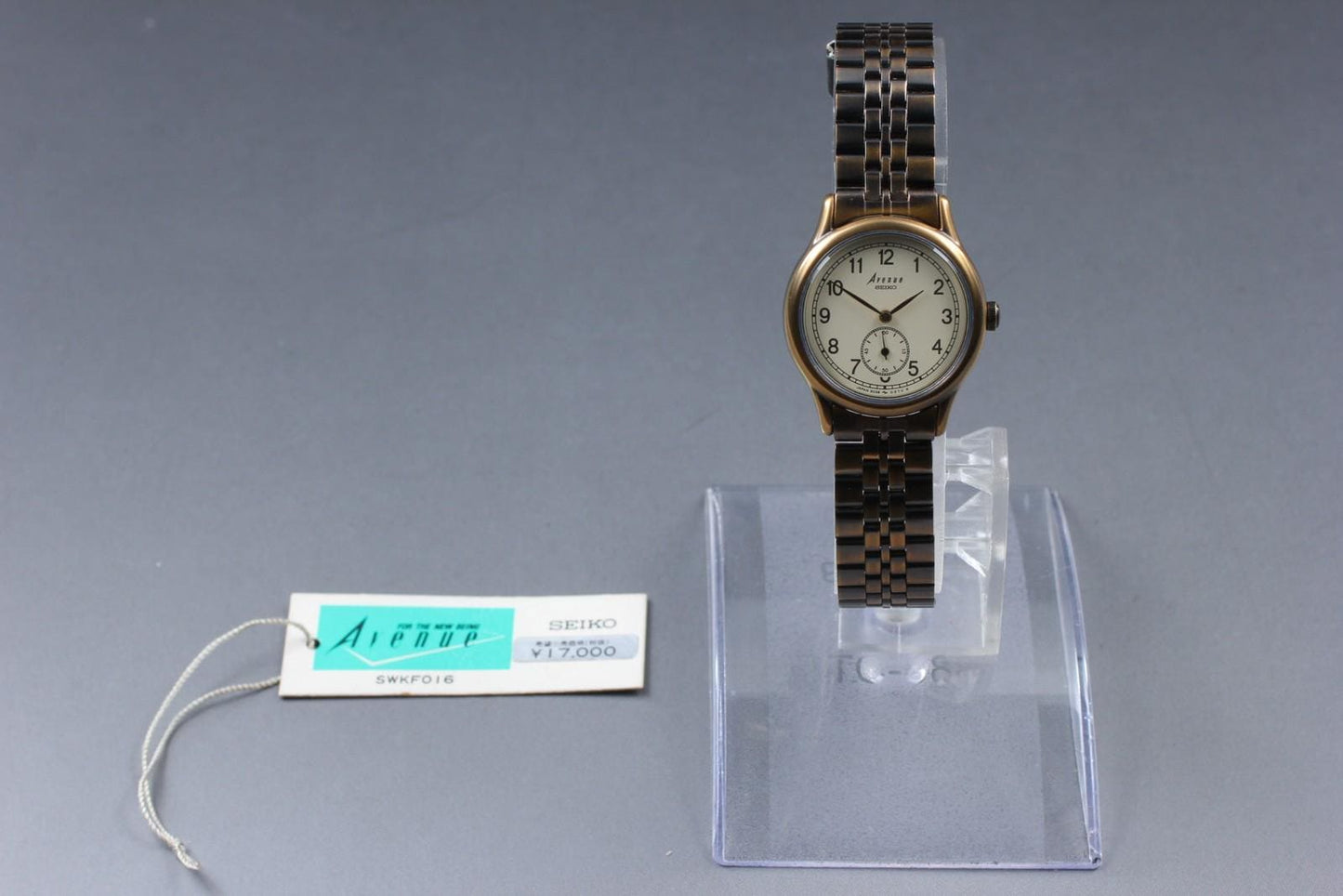 Nos w/ Tag Seiko Avenue 2G38-0170 Small Seconds Quartz 25mm Ladies Watch JAPAN