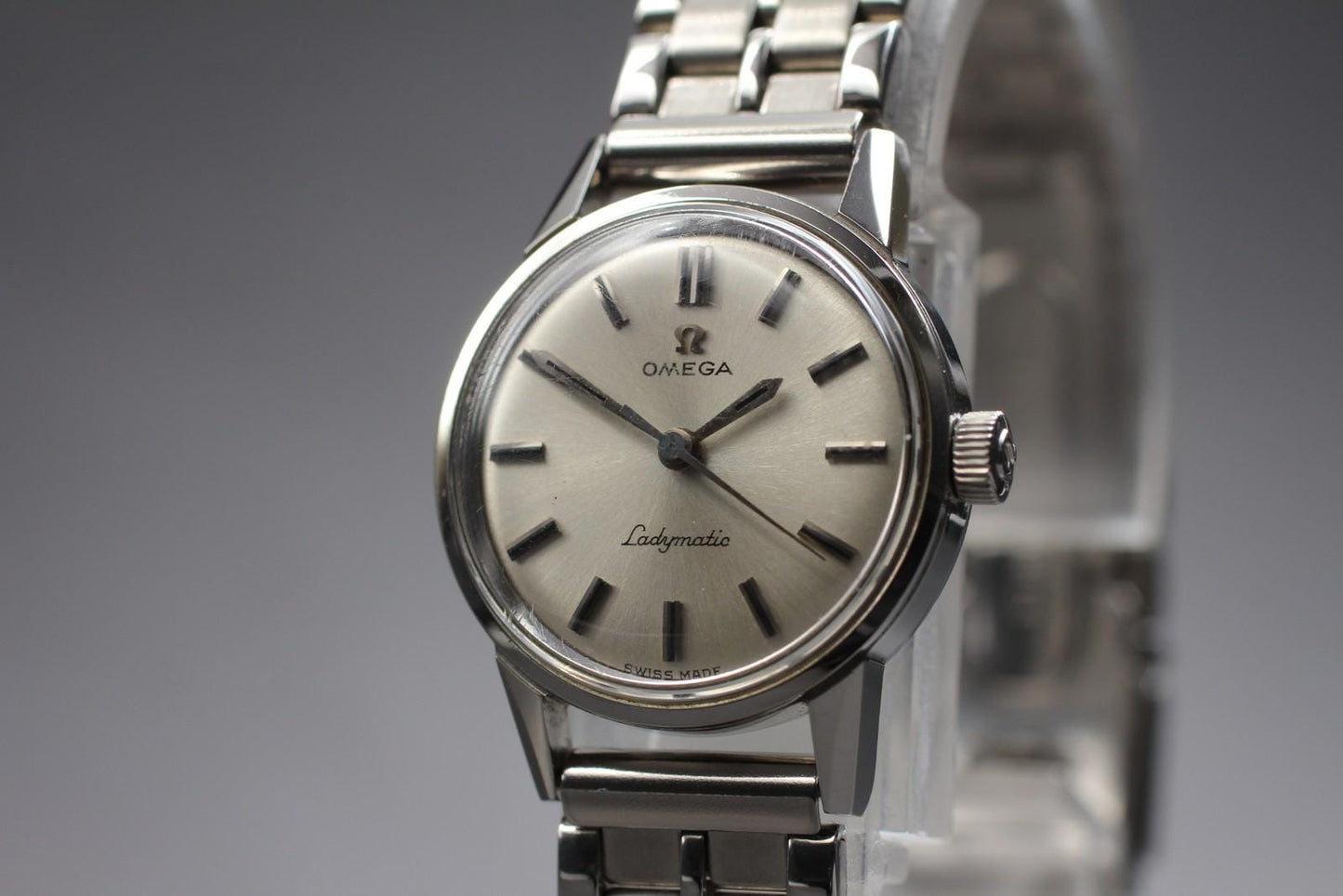 Near MINT Omega Seamaster Ladymatic 565.001 Cal.671 Automatic Ladies Watch JAPAN