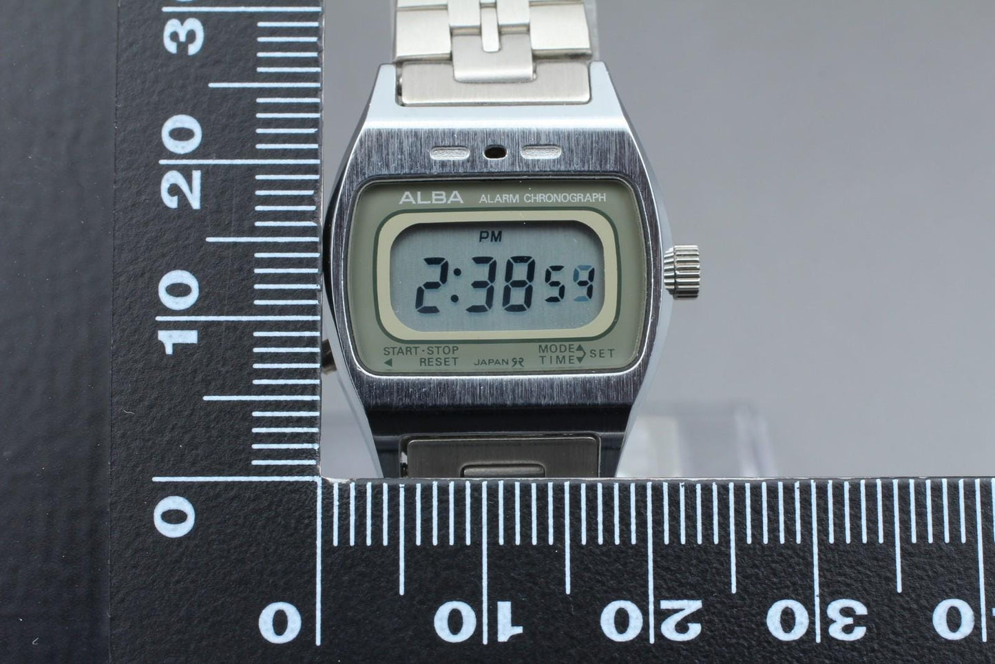Nos w/ Tag Seiko Alba Alarm Chronograph Y661-4000 23mm Ladies Digital Watch