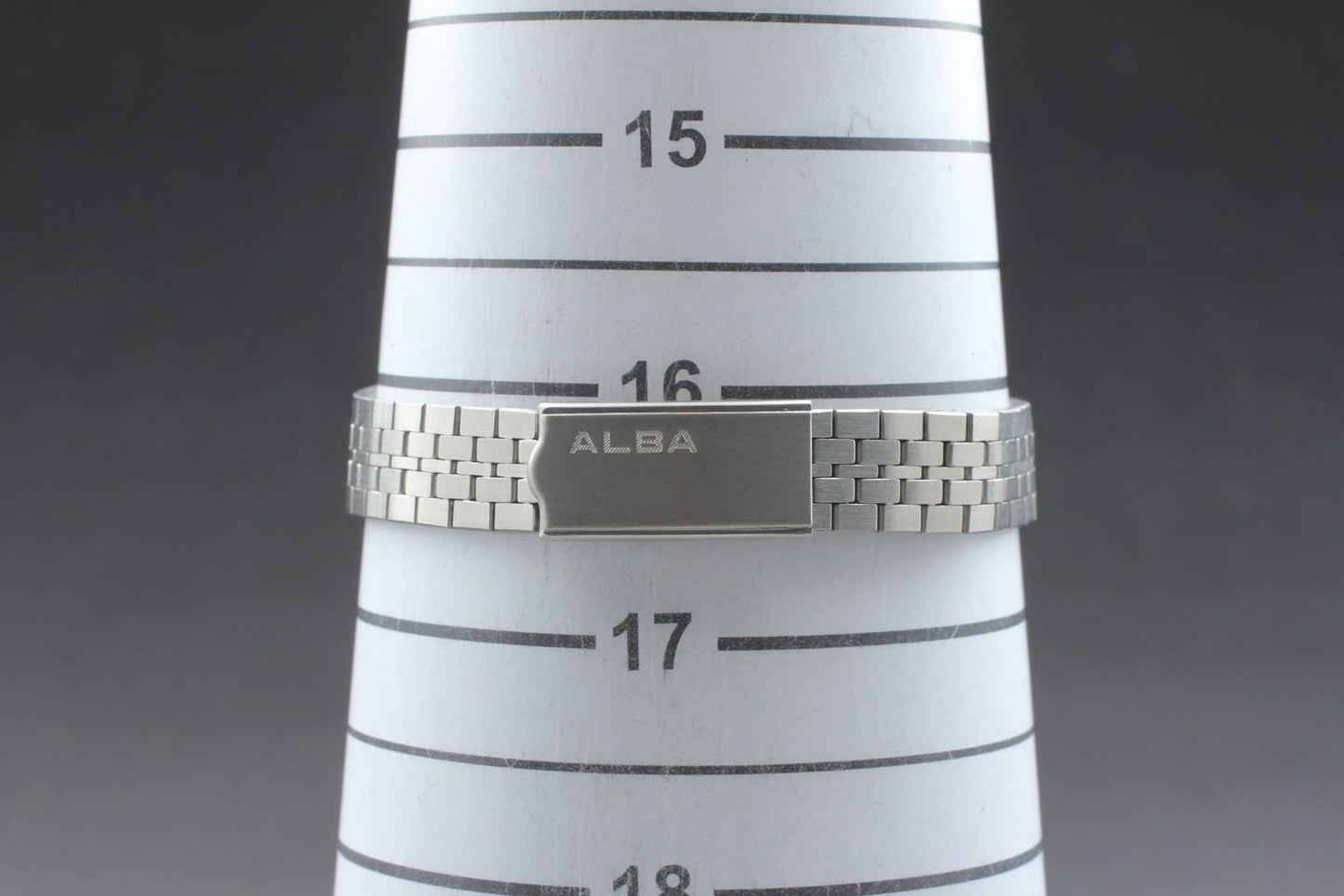 Nos w/ Tag Seiko Alba Alarm Chronograph Y661-4000 23mm Ladies Digital Watch