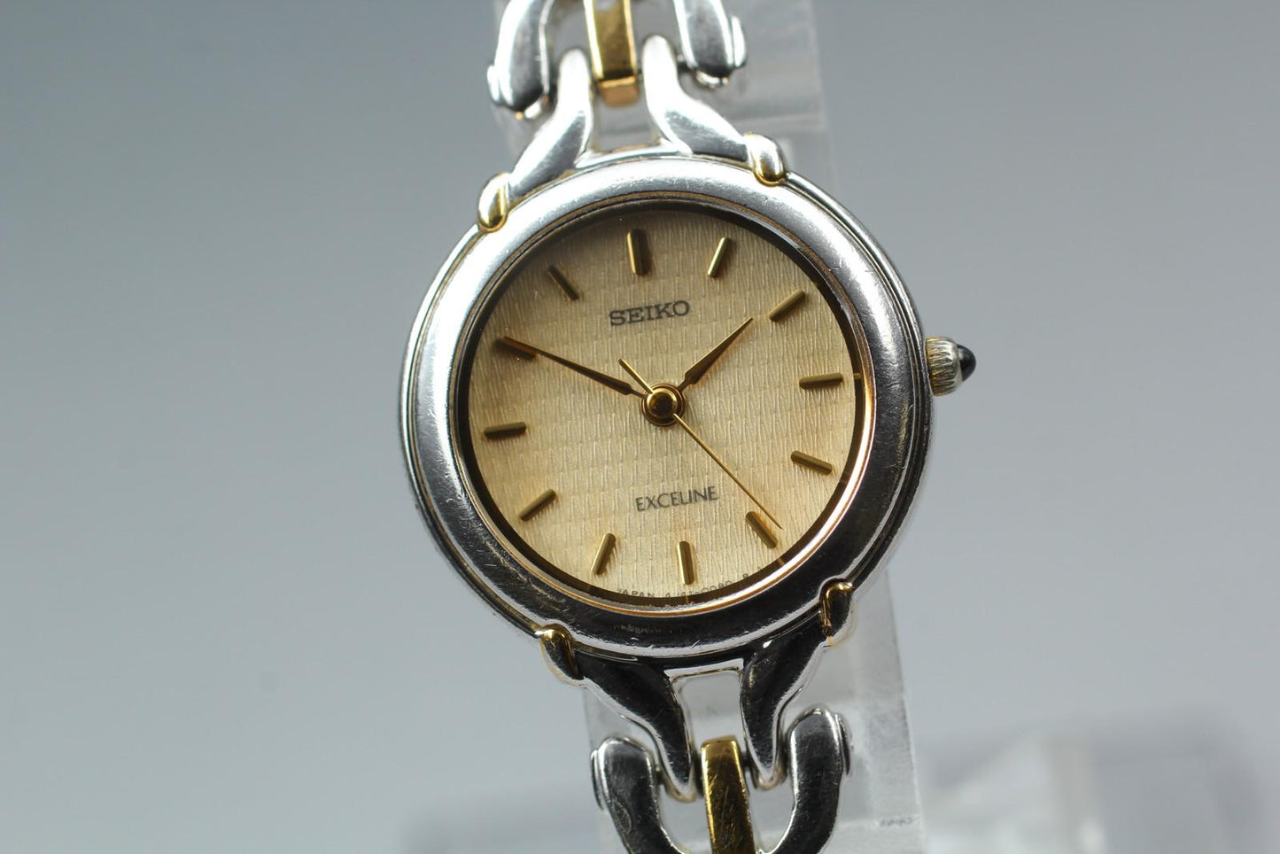 Vintage 1997 [Exc+5] SEIKO Exceline 4J41-0050 Bracelet Quartz Ladies Watch JAPAN