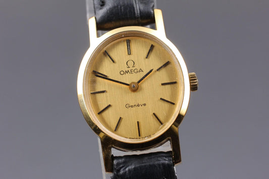 Near MINT OMEGA Geneve 511.0411 Cal.625 Gold Oval Manual Wind Ladies Watch JAPAN