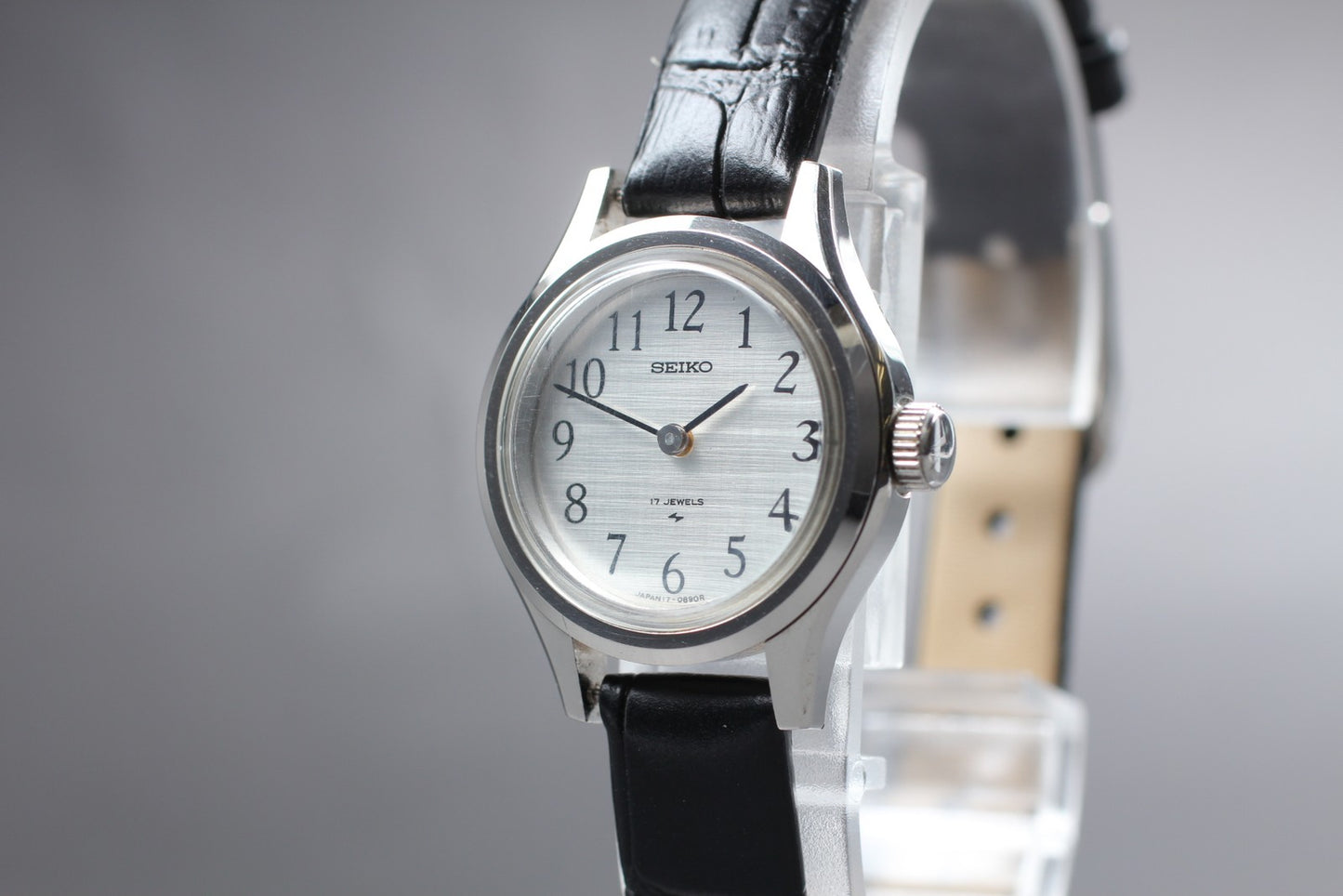 Vintage 1975 [Near MINT] SEIKO 17-0630 Silver 17J Manual Ladies Watch From JAPAN