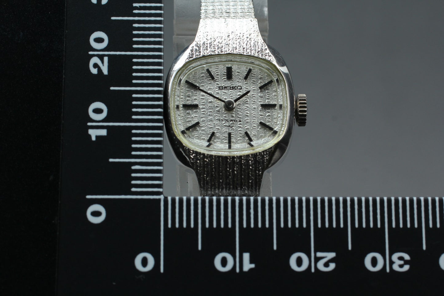 Vtg 1972 [Near MINT] SEIKO Bracelet 11-3540 Silver 17J Manual Ladies Watch JAPAN