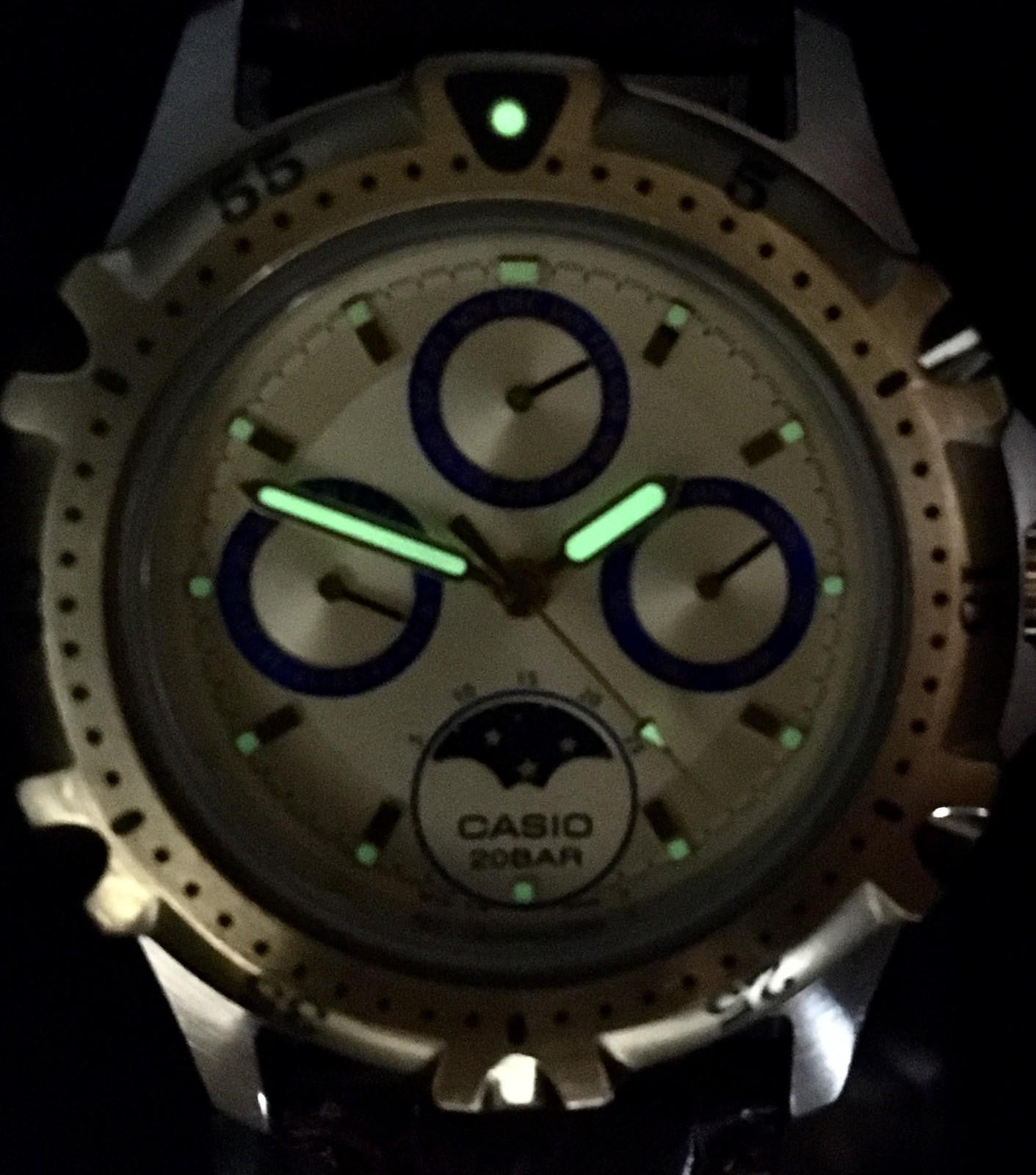 Near MINT* Vintage Casio MD-739 Moonphase Triple Calendar Gold 39mm Watch Japan