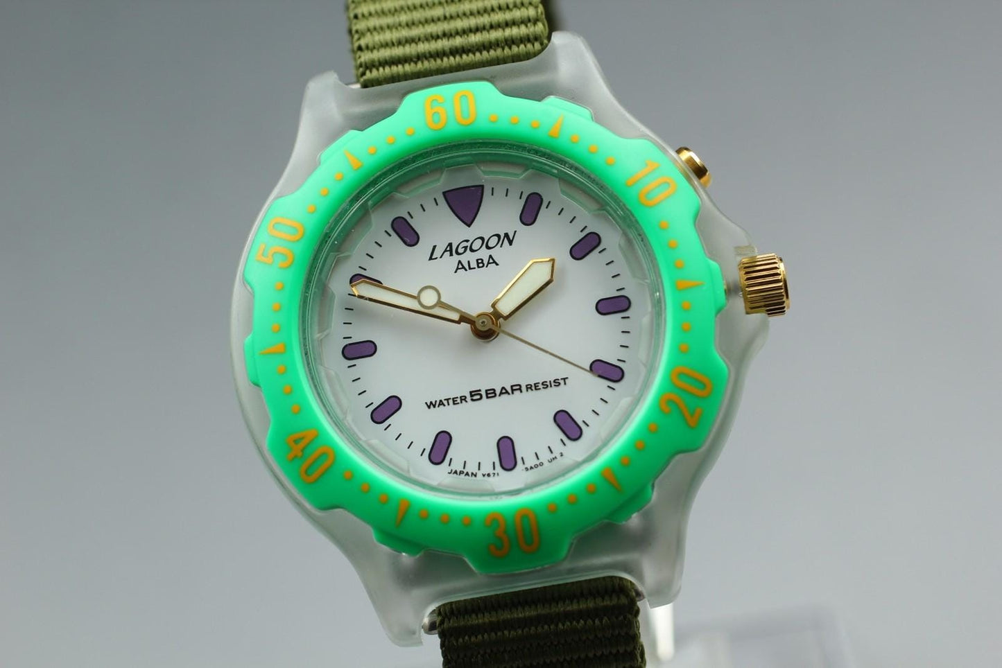 Vintage 1995 Seiko Alba Men's Watch: Green Bezel, Mint Condition w/Tag