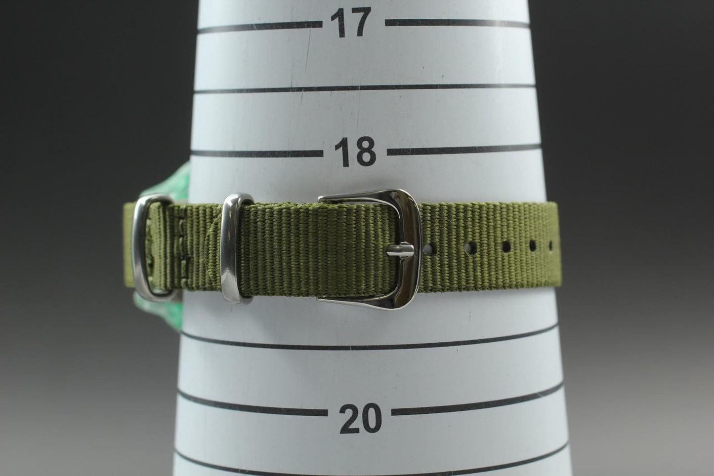 Vintage 1995 Seiko Alba Men's Watch: Green Bezel, Mint Condition w/Tag