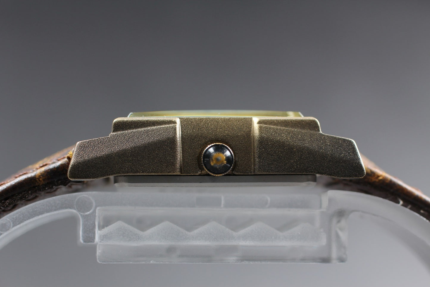 1984 N MINT w/ Tag* Citizen Vega Brutus 2048-399382 Tank Small Seconds Qz Ladies