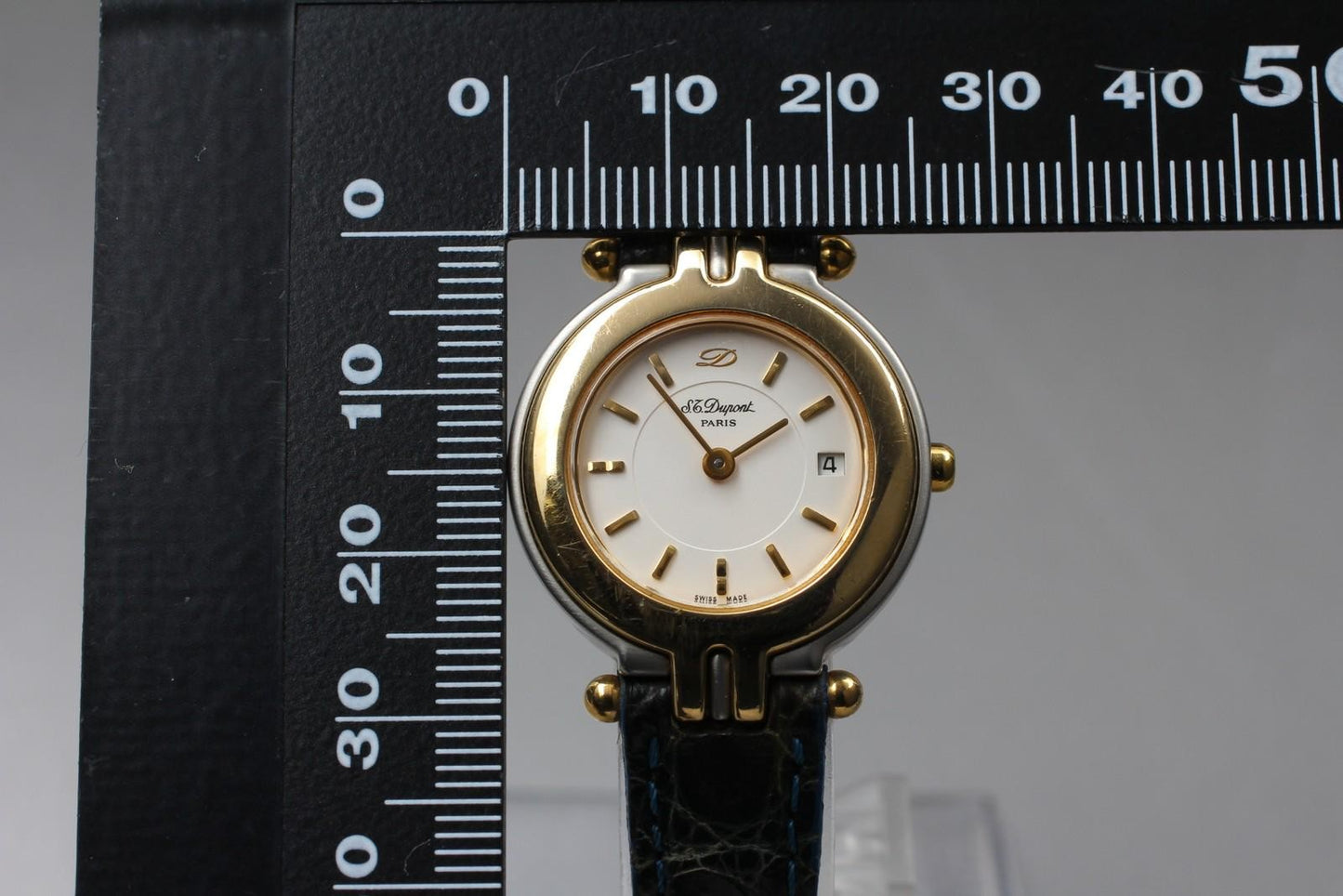 Near MINT w/ New Battery* S.T.Dupont 194.21 Gold 26mm Quartz Ladies Watch JAPAN