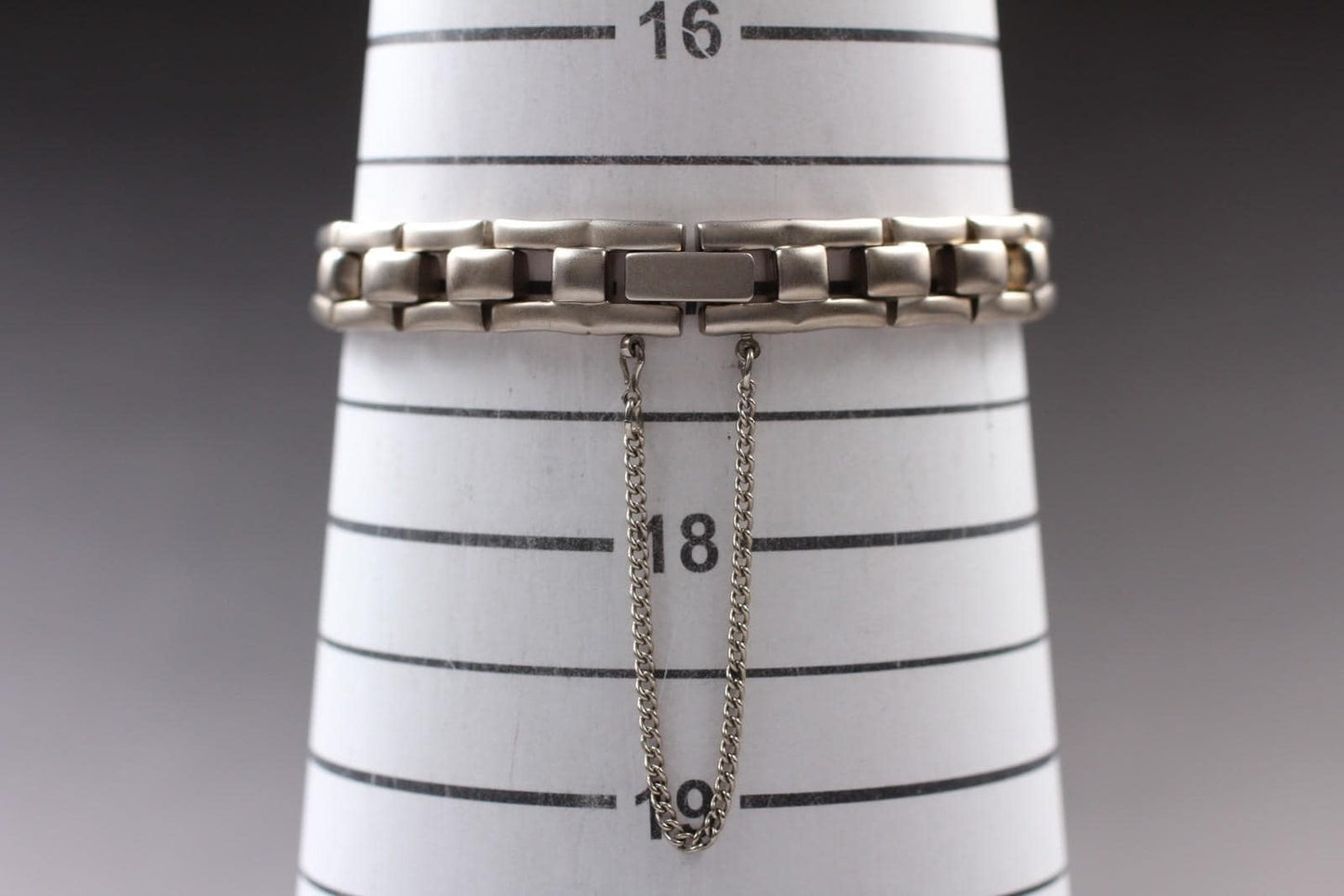 Near MINT / New Batter* KOOKAI 5421-H03311 Silver Bracelet Qz Ladies Watch JAPAN