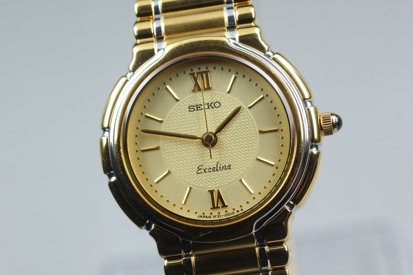 Vintage 1990 [Near MINT] SEIKO Exceline 1F21-0E10 Gold Quartz Ladies Watch JAPAN