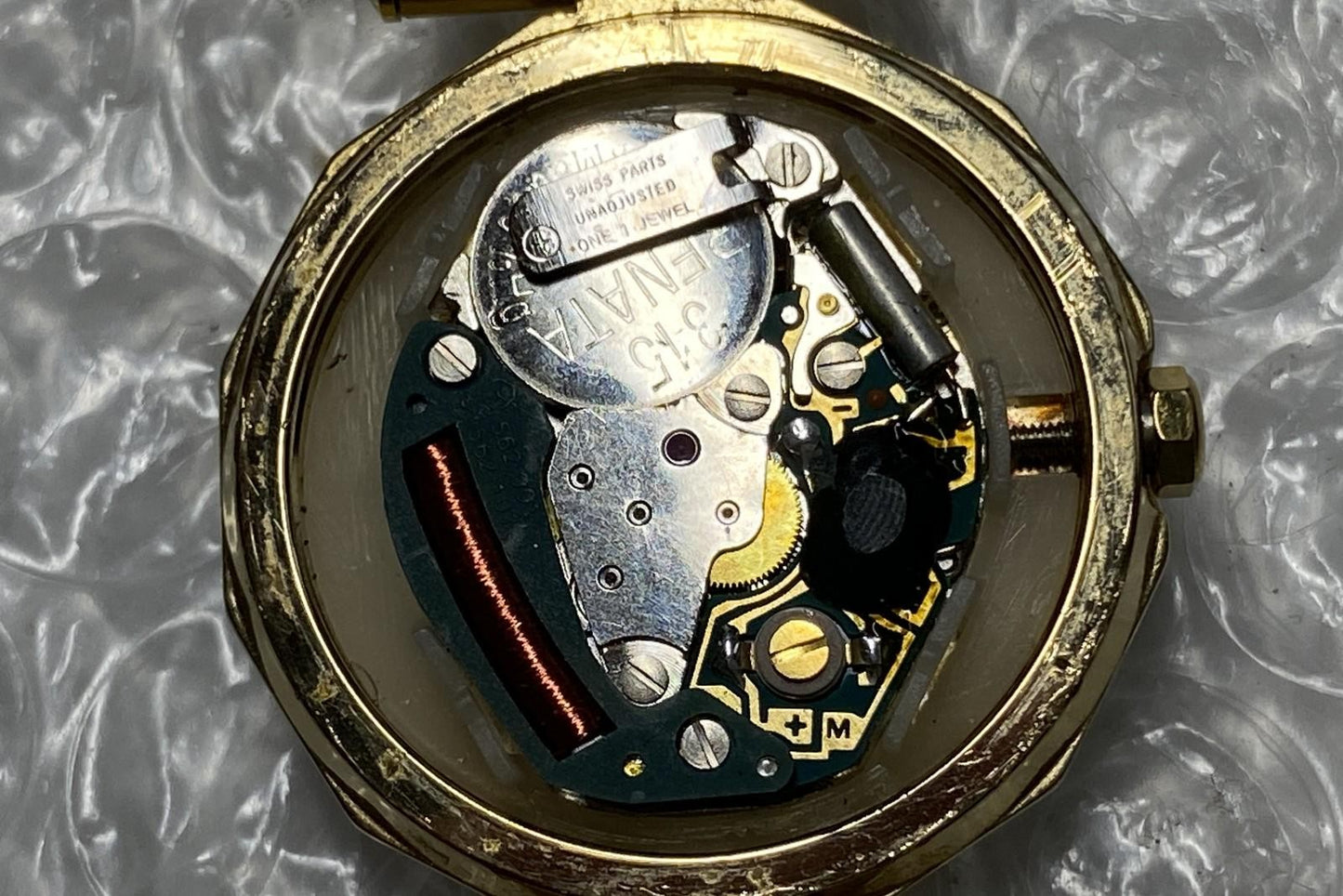 Near MINT Klaeuse KF0022 Women's 24mm Quartz Watch Swiss Made Gold 12P Diamonds