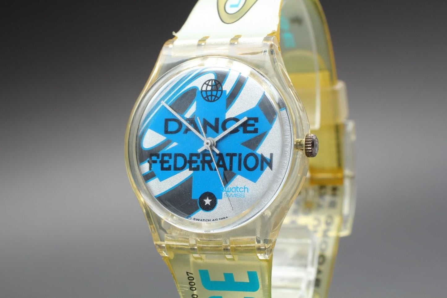 Near MINT / New Batt* Swatch Ice Dance GK201 34mm Transparent Quartz Watch JAPAN