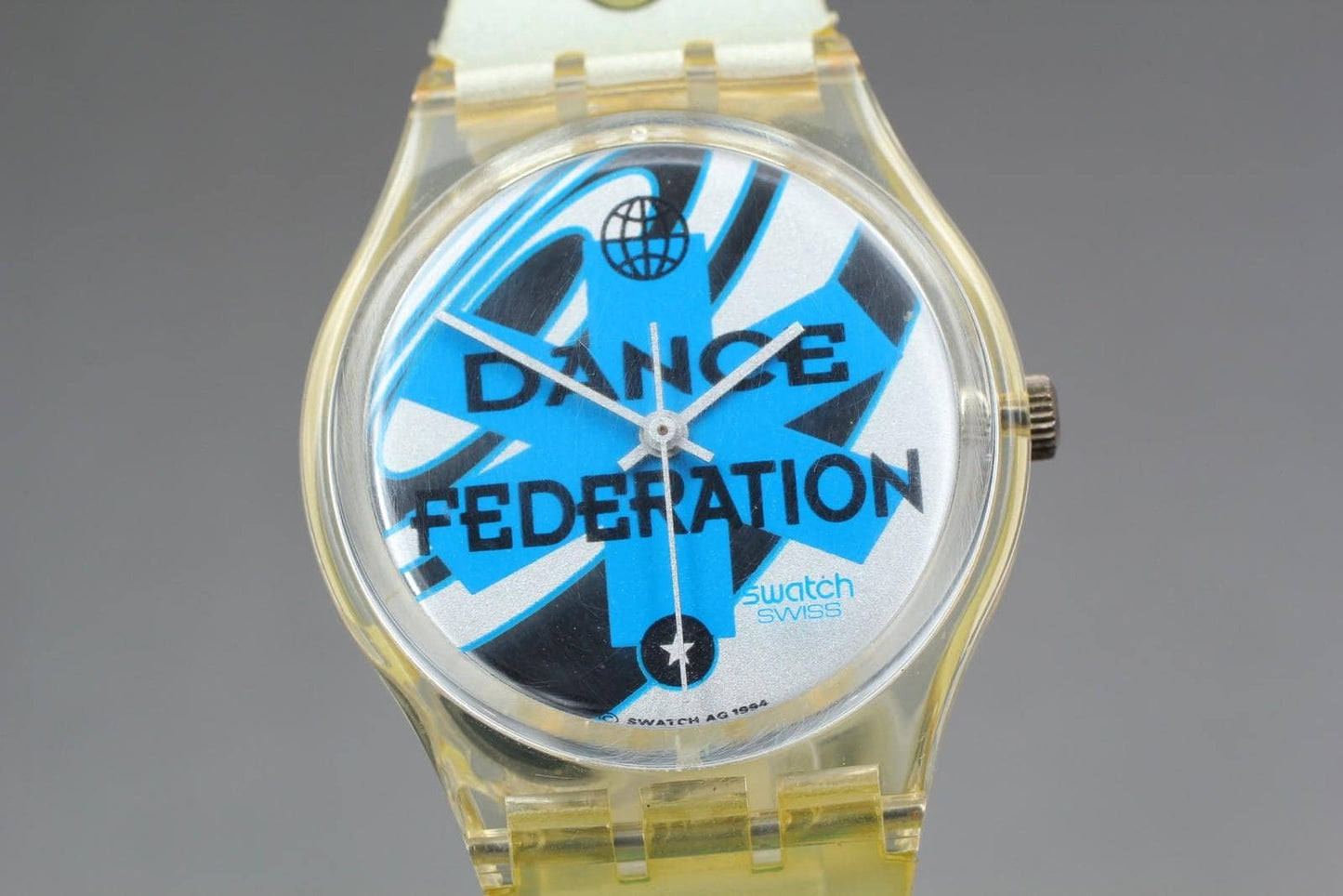 Near MINT / New Batt* Swatch Ice Dance GK201 34mm Transparent Quartz Watch JAPAN