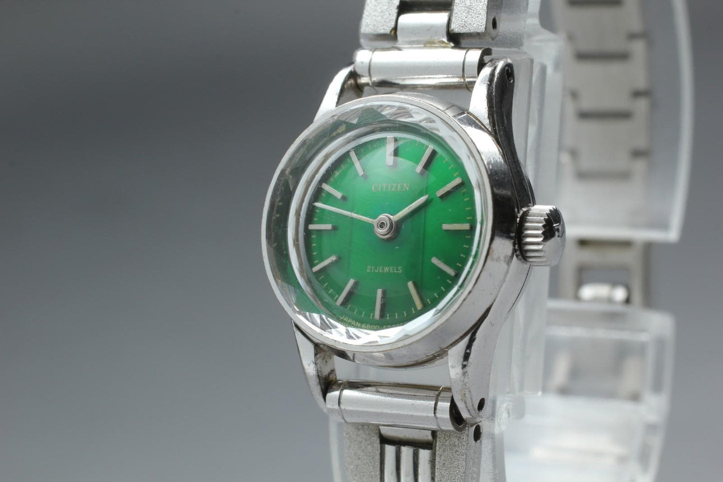 Vintage 1970 [N MINT] Citizen 6800 4-680367 Green 21J Manual Ladies Watch JAPAN