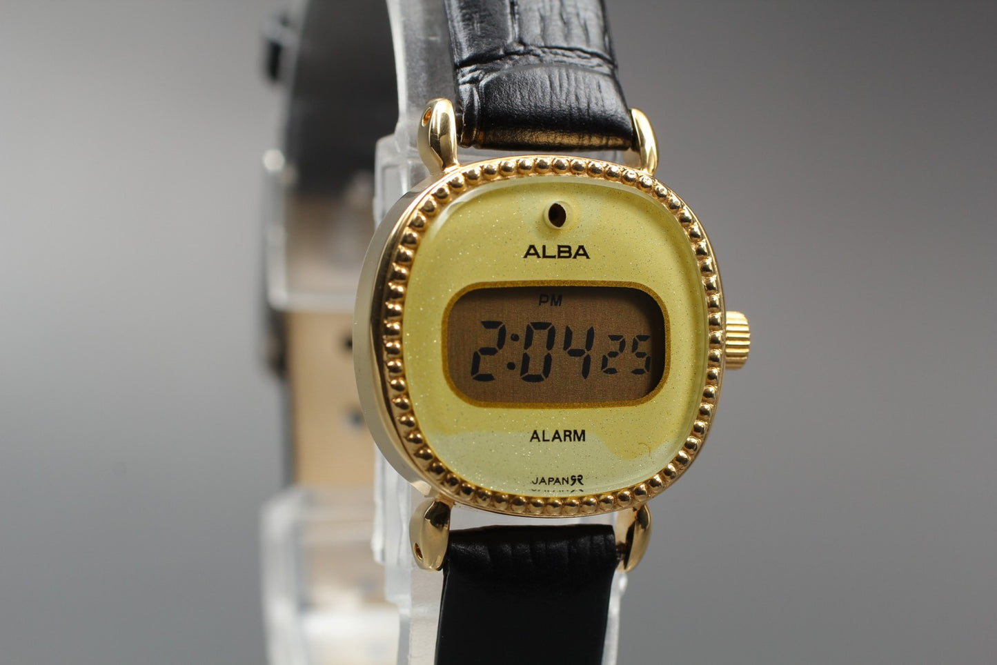 1982 *Exc+5 w/ Tag* Seiko Alba Y662-4060 Yellow Digital 22mm Ladies Watch JAPAN