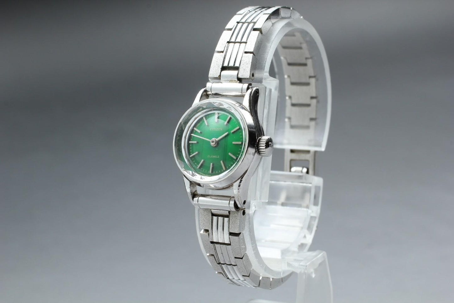 Vintage 1970 [N MINT] Citizen 6800 4-680367 Green 21J Manual Ladies Watch JAPAN