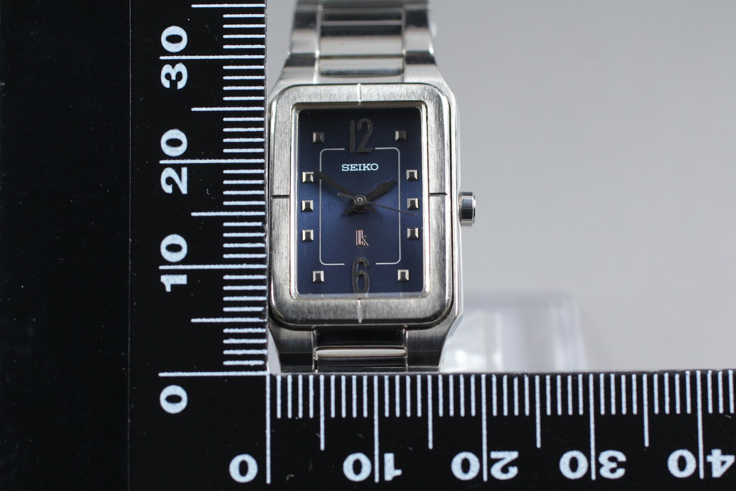 Near MINT SEIKO Lukia 1N01-0BZ0 Blue Dial Tank 20mm Quartz Ladies Watch  JAPAN
