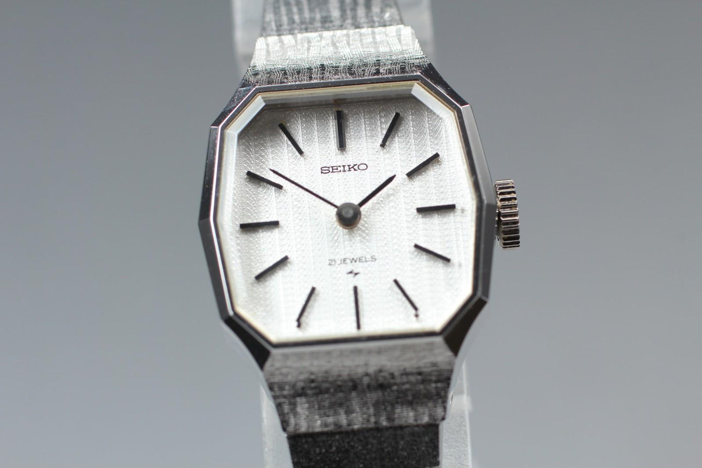 Vintage 1975 [Near MINT / Tag] SEIKO Bracelet 11-4570 Silver Manual Ladies Watch