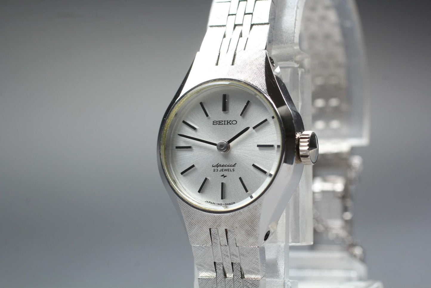 1975 [N MINT / Tag] Seiko Special 1140-0220 Silver Bracelet Manual Ladies Watch