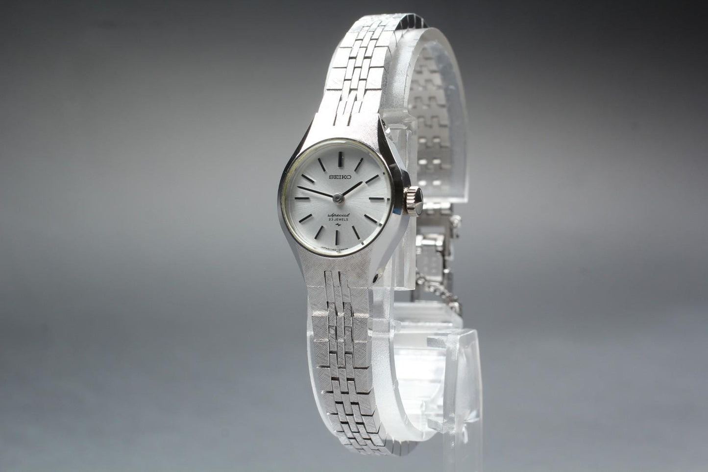 1975 [N MINT / Tag] Seiko Special 1140-0220 Silver Bracelet Manual Ladies Watch