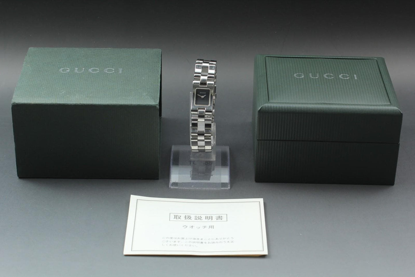 Near MINT w/ Box Paper GUCCI 2305L Black Silver Quartz 17mm Ladies Watch JAPAN