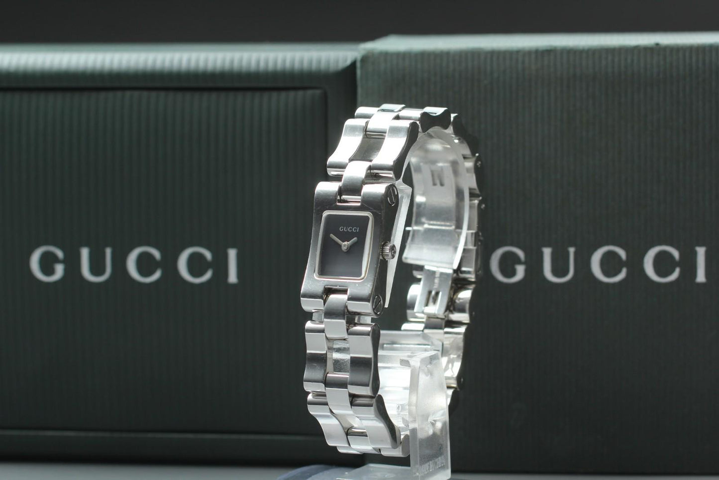 Near MINT w/ Box Paper GUCCI 2305L Black Silver Quartz 17mm Ladies Watch JAPAN