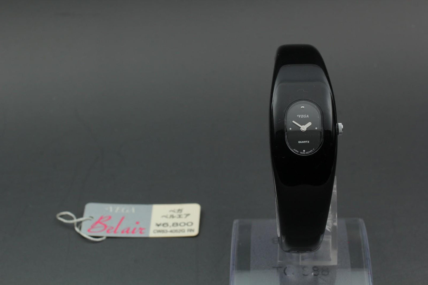 Nos [N MINT / Tag] Citizen Vega 2028-397801 Black Bangle Quartz Ladies Watch