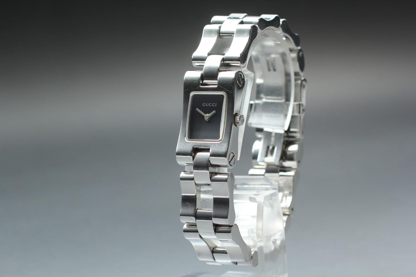 Near MINT w/ Box Paper GUCCI 2305L Black Silver Quartz 17mm Ladies Watch JAPAN