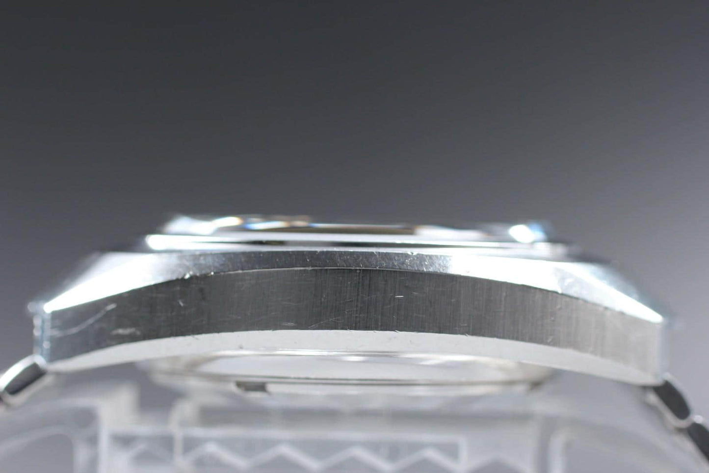 1970's Near MINT RADO Manchester Cal. 2793 Date Blue 25J Auto 35mm Men's Watch