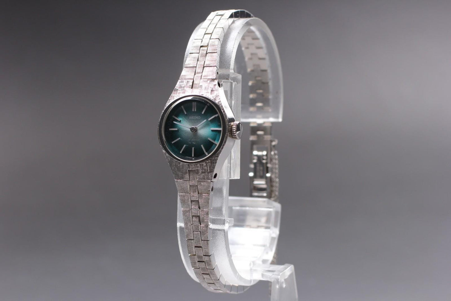 Vintage 1973 [NOS w/ Tag] SEIKO Bracelet 11-0730 Green Manual Ladies Watch JAPAN