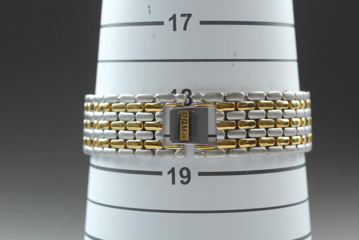 Near MINT RADO 121.9596.2 Gold Fluted Bezele Two-Tone Qz 33mm Men's Watch JAPAN