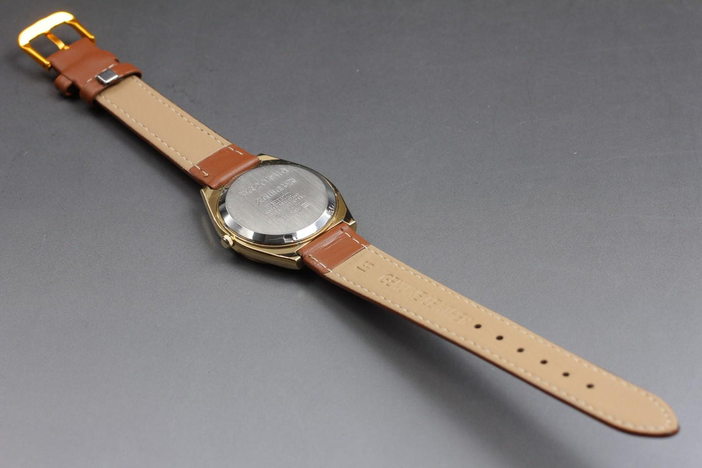 Vintage 1979 [Exc+5] Seiko Lord Quartz 8242-5000 Gold Men’s Watch From JAPAN