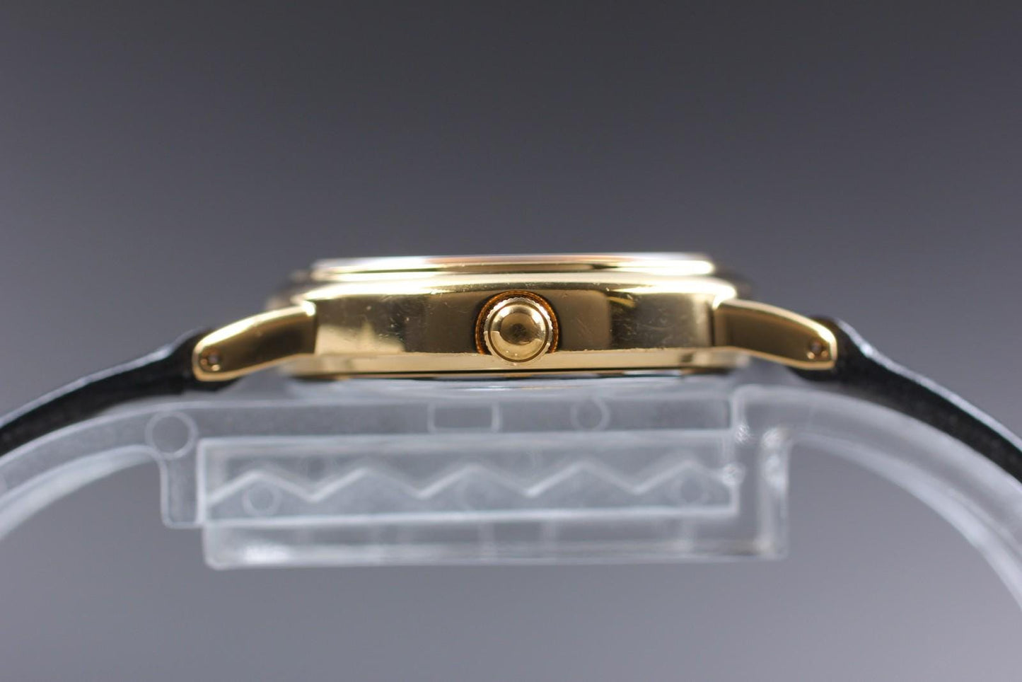 1996 [N MINT] SEIKO Alba 1N01-0DS0 White Arabic Quartz 23mm Ladies Watch JAPAN