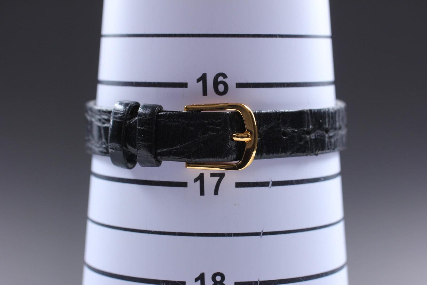 1996 [N MINT] SEIKO Alba 1N01-0DS0 White Arabic Quartz 23mm Ladies Watch JAPAN