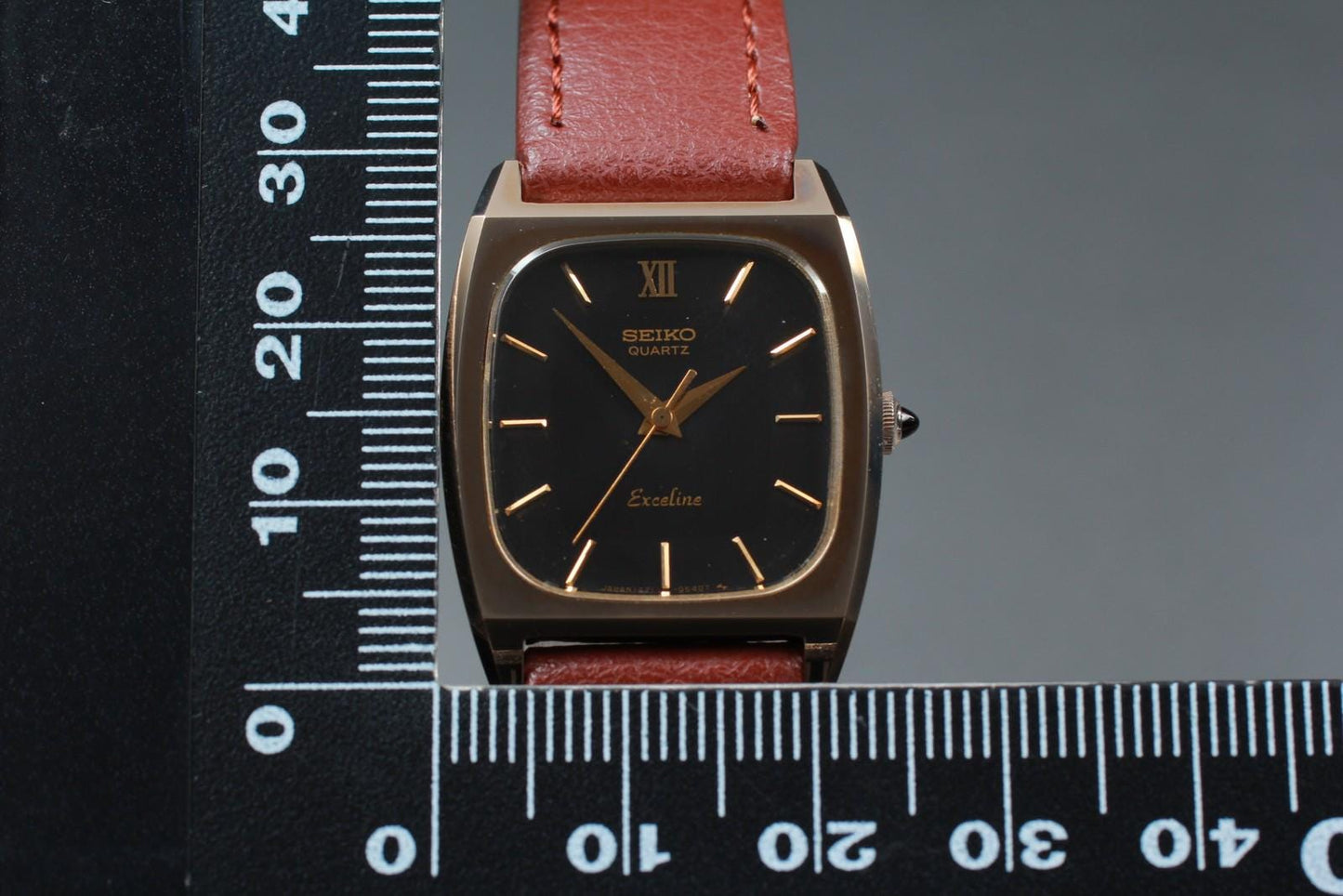 Vintage 1981 Near MINT Seiko Exceline 1421-5300 Black Quartz Ladies Watch JAPAN