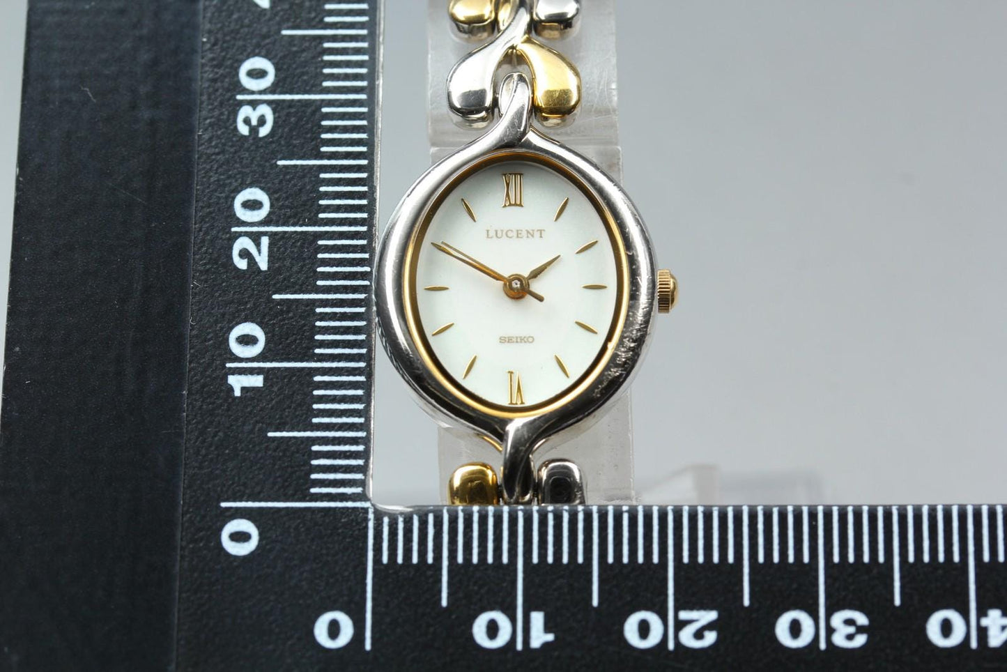 Vintage 1991 [Exc+5] Seiko Lucent 4N21-5170 Two-tone Bangle Quartz Ladies Watch