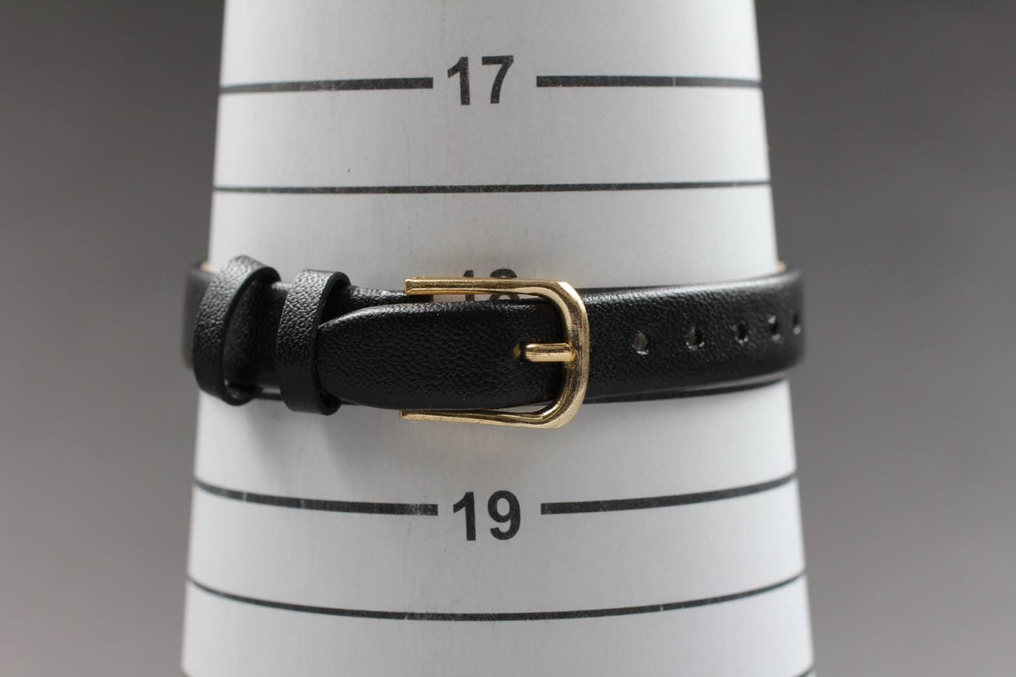 Near MINT* Vintage Waltham Maxine Gold Oval Manual Wind Ladies Watch From JAPAN