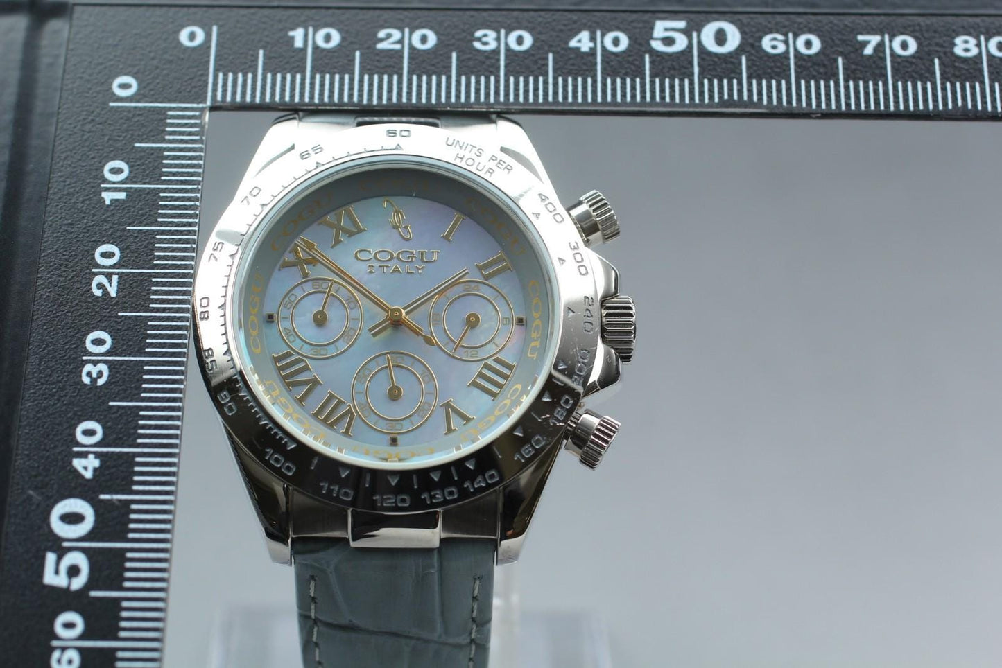 Near Mint Cogu World Limitation Chrono Quartz 43mm Mop Dial Men's Watch JAPAN