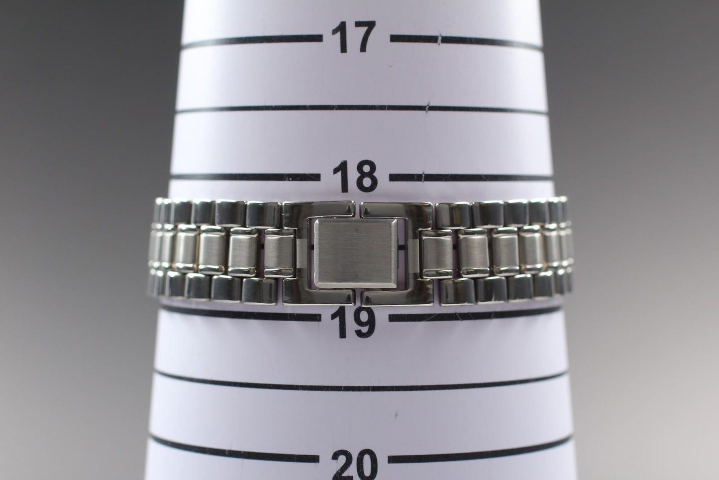 Near MINT w/ Tag Seiko Avenne 7N01-6270 Two-tone Quartz 31mm Men's Watch JAPAN